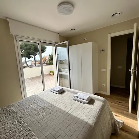 펜션 Acogedora Casa Con Piscina Y 3 *