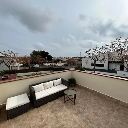 Acogedora Casa Con Piscina Y 3 * Vilanova i la Geltrú