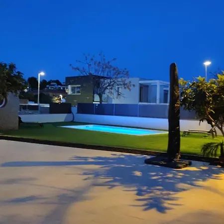 Holiday home Acogedora Casa Con Piscina Cerca De La Playa *